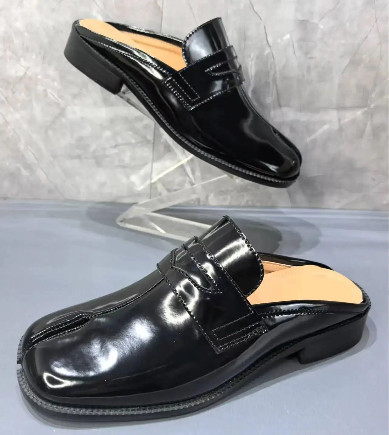 Split Toe Tabi Men's Slippers  - огляд і ціна Shoes Heels Men