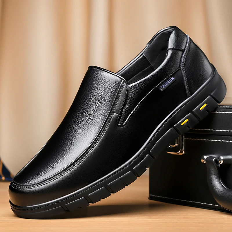 High Quality Leather Men Casua - огляд і ціна Men Shoes Louboutin