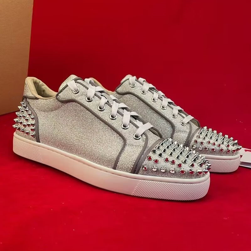 men luxury fashion rivets shoe - огляд і ціна Men Shoes Louboutin