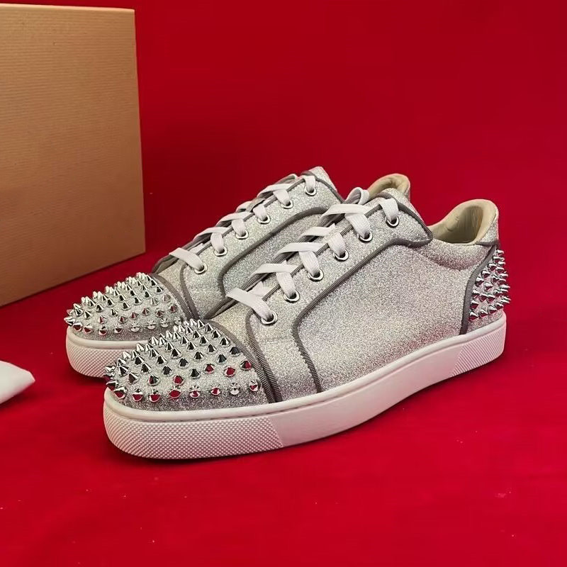 men luxury fashion rivets shoe - огляд і ціна Men Shoes Louboutin